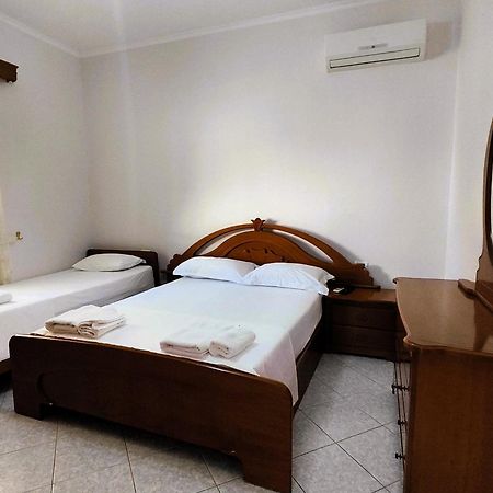 Hola Rooms Ксамил Екстериор снимка