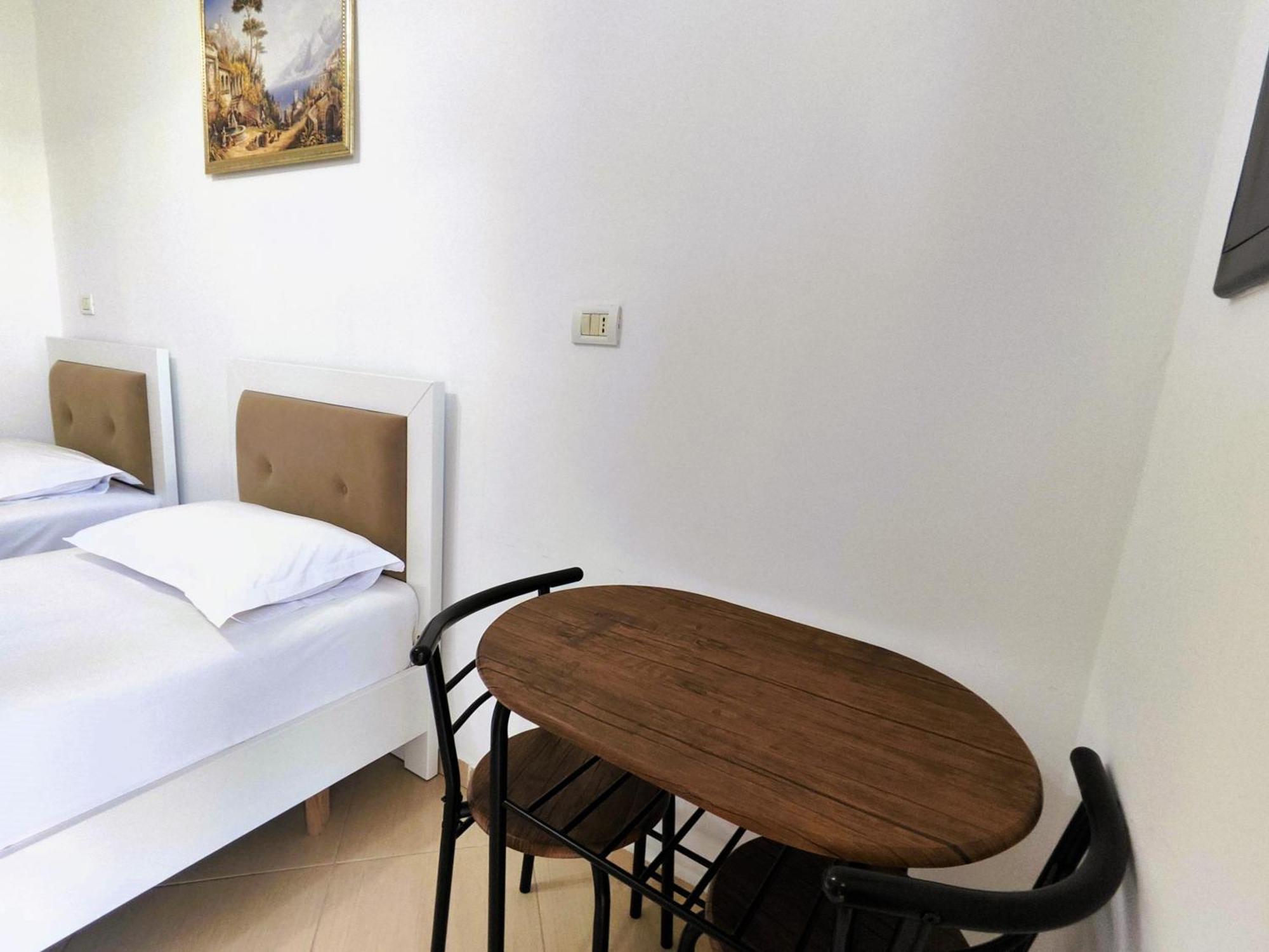 Hola Rooms Ксамил Екстериор снимка